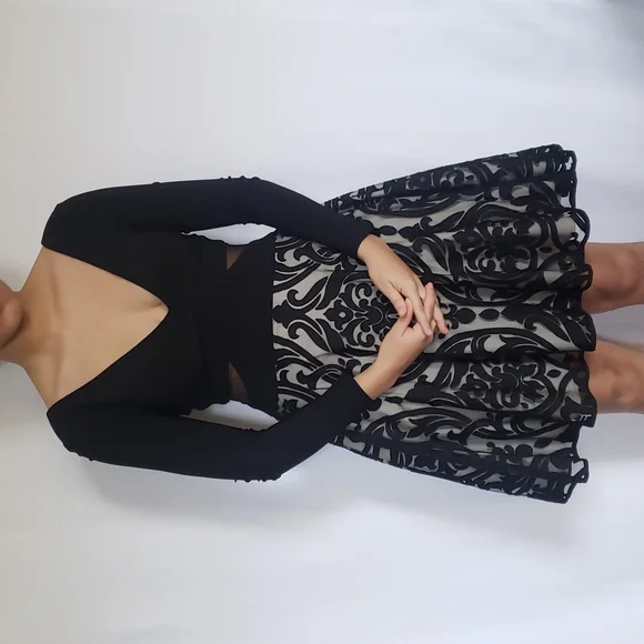 Avery G Longsleeve Mesh Detailed Cocktail Dress with Flare - Picture 3 of 11